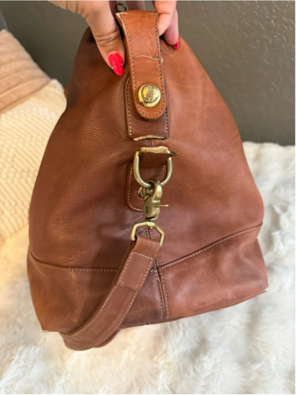 Preowned , vintage 1990s Coach British Tan leather cabin duffle bag